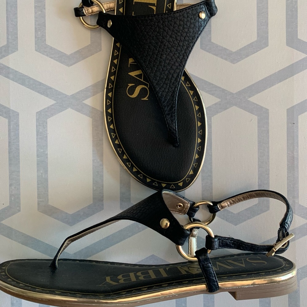 Almost new Sam & Libby sandals black and gold size 7 1/2